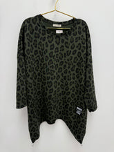 Load image into Gallery viewer, Amber top - 4 colours