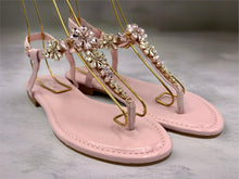 Load image into Gallery viewer, Daisy sandals