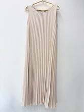 Load image into Gallery viewer, Whitney dress