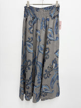 Load image into Gallery viewer, Loretta trousers - 6 colours