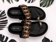 Load image into Gallery viewer, Abby sandals. LAST PAIR
