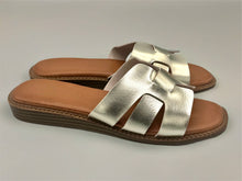 Load image into Gallery viewer, Hannah Sandals - Gold