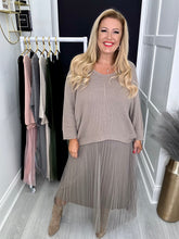 Load image into Gallery viewer, Joy dress - 8 colours