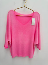 Load image into Gallery viewer, Lisa top - 12 colours