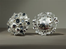 Load image into Gallery viewer, Sophie Magnetic Brooch - 3 Colours