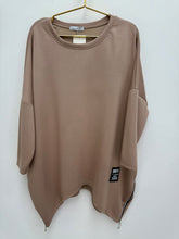 Load image into Gallery viewer, Emily top - 16 colours