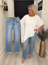 Load image into Gallery viewer, Debbie jeans