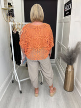 Load image into Gallery viewer, Vanessa top - 6 colours