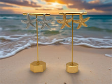 Load image into Gallery viewer, Starfish earrings