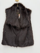 Load image into Gallery viewer, Rebecca gilet - 3 colours