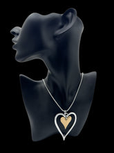 Load image into Gallery viewer, Tricia Necklace - 3 Colours