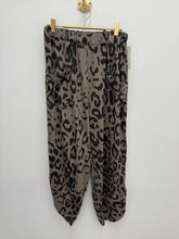 Load image into Gallery viewer, Ruth co-ord - 6 colours