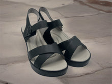 Load image into Gallery viewer, Harmony wedges - black