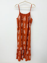 Load image into Gallery viewer, Seashell dress