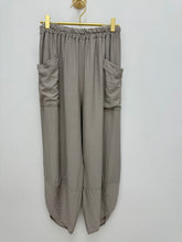 Load image into Gallery viewer, Tracey trousers - 8 colours