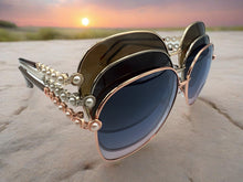 Load image into Gallery viewer, Bonnie Sunglasses - 3 Colours