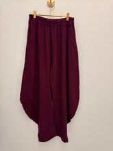 Load image into Gallery viewer, Olivia trousers - 9 colours