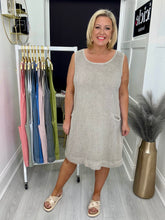 Load image into Gallery viewer, Hannah dress - 10 colours