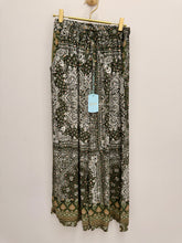 Load image into Gallery viewer, Nancy trousers - 5 colours. LAST ONES