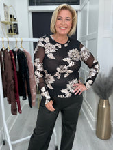 Load image into Gallery viewer, Lucy Top - 5 colours, 2 sizes