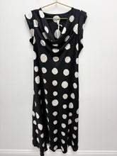 Load image into Gallery viewer, Beatrice dress - 7 colours
