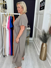 Load image into Gallery viewer, Chloe Co-ord - 7 colours