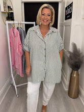 Load image into Gallery viewer, Jilly shirt - 4 colours