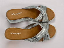 Load image into Gallery viewer, Lexie Wedges - silver