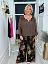 Load image into Gallery viewer, Lara top - 5 colours