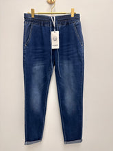 Load image into Gallery viewer, Eve jeans - dark