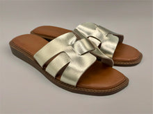 Load image into Gallery viewer, Hannah Sandals - Gold