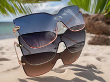 Load image into Gallery viewer, Amanda Sunglasses - 3 Colours