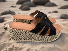 Load image into Gallery viewer, Shirley wedges - Black