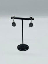 Load image into Gallery viewer, Beth earrings- 8 colours