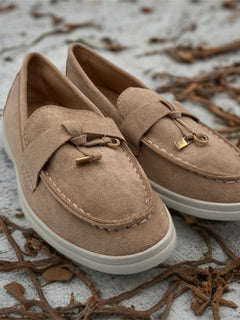 Load image into Gallery viewer, Helen loafers - beige. LAST PAIR
