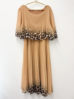 Load image into Gallery viewer, Kitty dress
