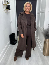 Load image into Gallery viewer, Lara coat - 2 colours
