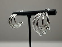 Load image into Gallery viewer, Linda Earrings - 2 colours
