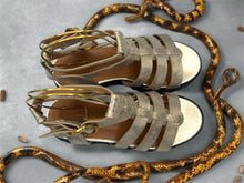 Load image into Gallery viewer, Ibiza Gladiators - Gold

