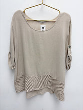 Load image into Gallery viewer, Jackie top - 8 colours
