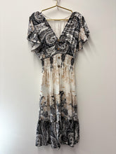Load image into Gallery viewer, Denise dress
