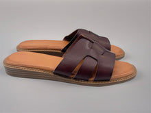 Load image into Gallery viewer, Hannah Sandals - Chocolate brown
