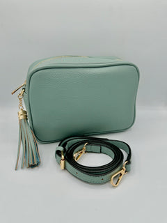 Load image into Gallery viewer, Tassel bag - Gold Metalwork
