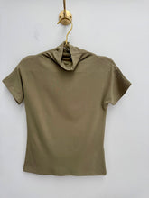 Load image into Gallery viewer, Maisie top - 6 colours
