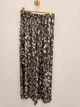 Load image into Gallery viewer, Kerry trousers - 6 colours

