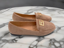 Load image into Gallery viewer, Vienna loafers
