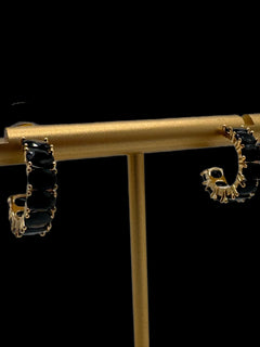 Load image into Gallery viewer, Saskia Earrings
