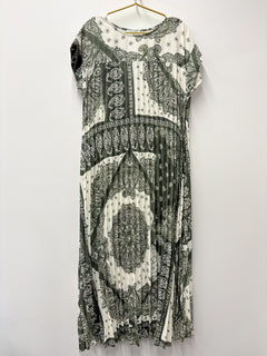 Load image into Gallery viewer, Neve dress
