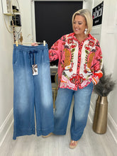 Load image into Gallery viewer, Sian Jeans
