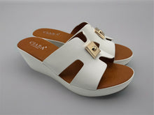 Load image into Gallery viewer, Gina wedges - white
